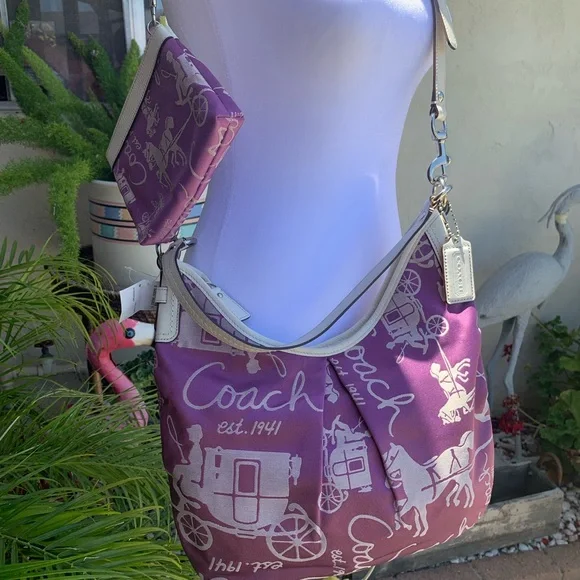 RARE NWT Coach Horse and Carriage Hobo/Crossbody & Matching Wristlet - Picture 9 of 12